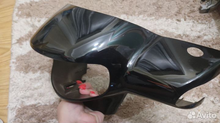 Пластик облицовка фары Suzuki Lets 4