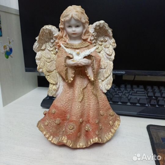 Красивая фигурка статуэтка Ангел