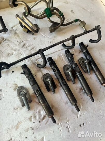 Форсунка топливная Renault Megane 2 K9K 1.5