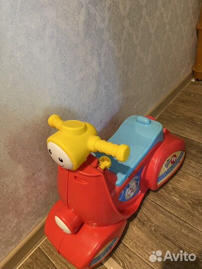 Мотоцикл каталка fisher price