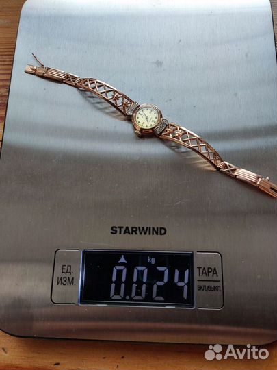Золотые часы с бриллиантами женские 585 пробы
