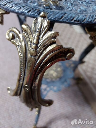 Подставка кованая напольная для интерьера