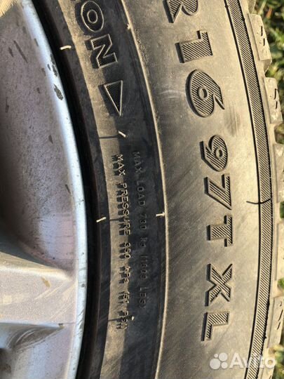 Nokian Tyres Hakkapeliitta 7 215/55 R16 97T