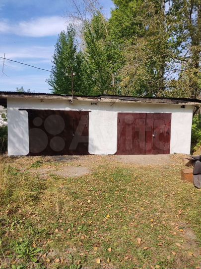 Гараж, > 30 м²