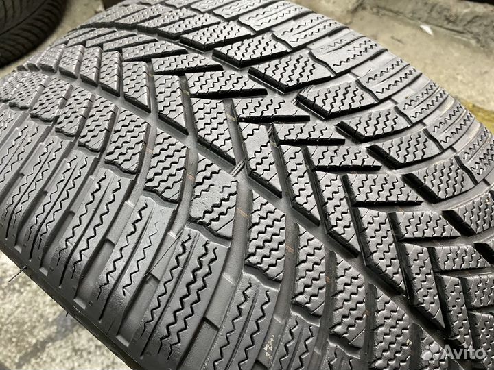 Bridgestone Blizzak LM-005 265/40 R21 105H