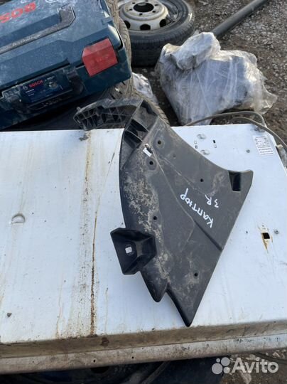 Пыльник заднего бампера правый Renault Kaptur