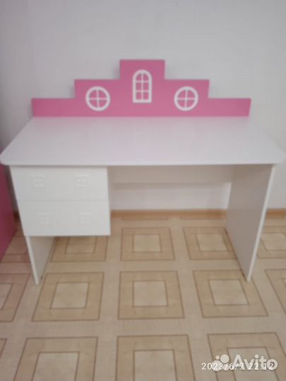 Детская мебель для девочки