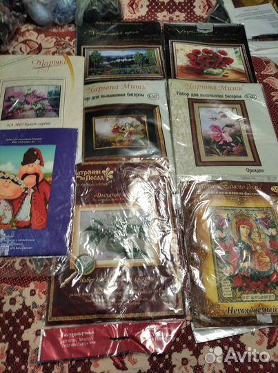 Наборы и схемы для вышивки бисером и крестом