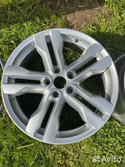 Диски литые r18 5x114.3