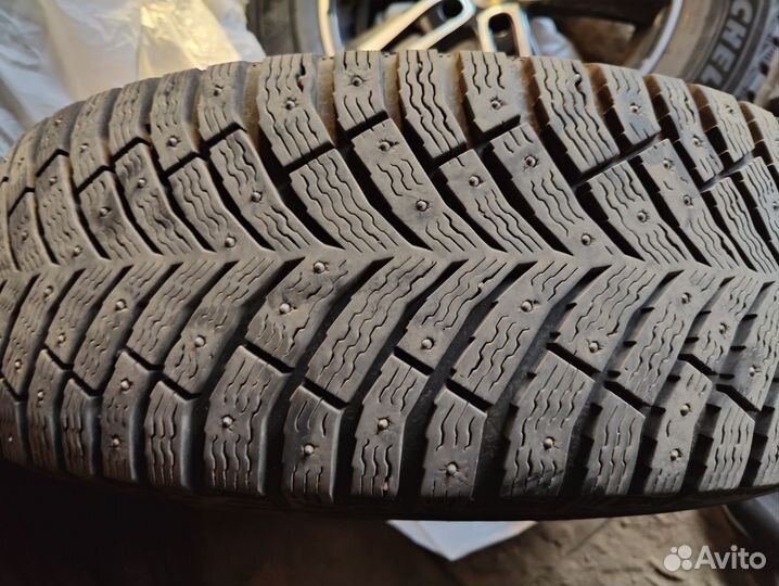 Michelin X-Ice North 4 SUV 225/65 R17 106T