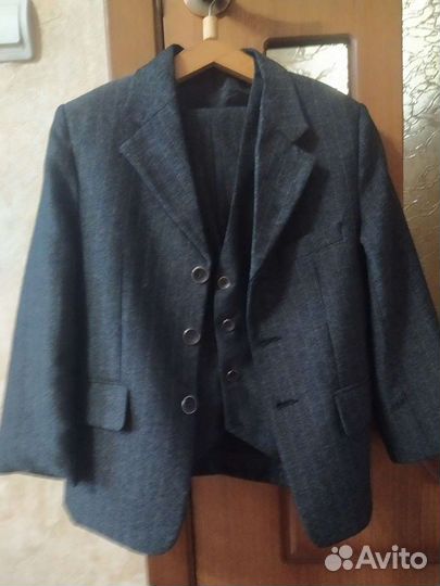 Школьный костюм для мальчика- первоклассника, рост