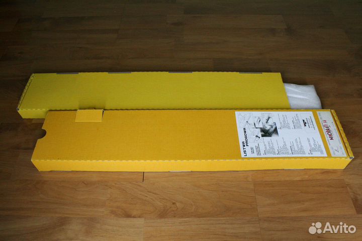 Накладки на пороги Nissan Micra III