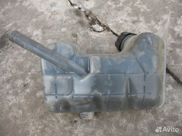 Бачок Renault Megane 2