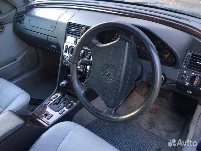 Разбор на запчасти Mercedes C W202