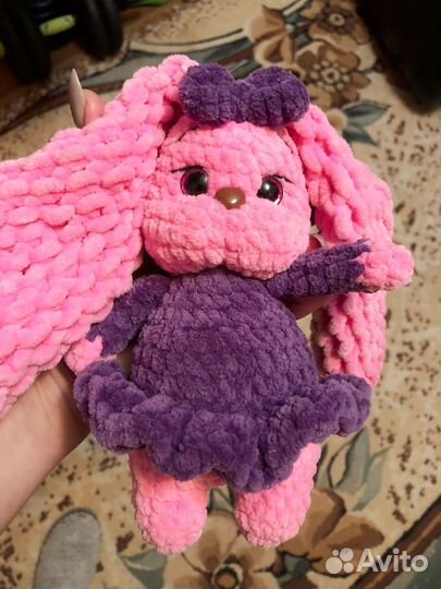 Вязаный зайка, ручной работы