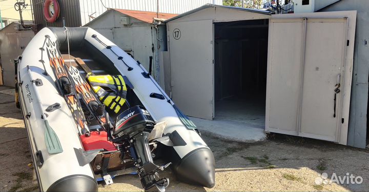 Лодка пвх 4.З метра с мотором Меркурий mh15(9.9)