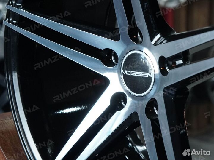 Литые диски Vossen R16 на Mazda.Арт489