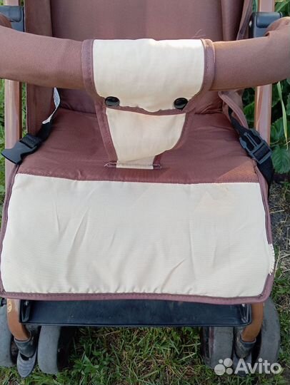 Прогулочная коляска трость