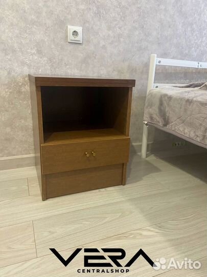 Тумба прикроватная