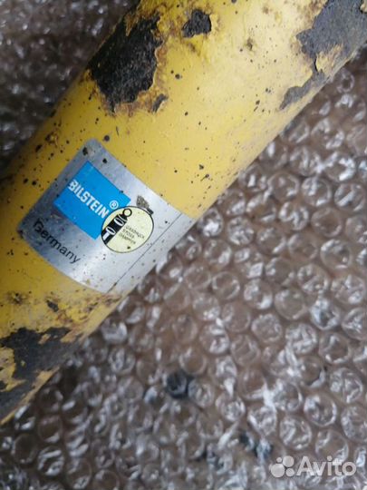 Амортизаторы задние в сборе на бмв е39