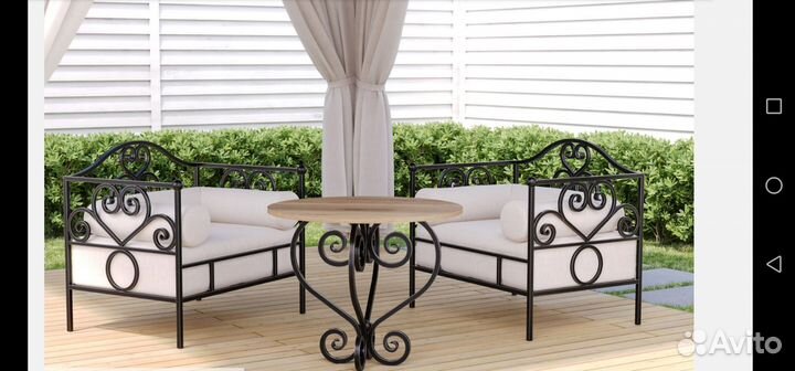 Лавочка садовая