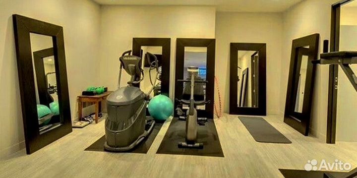 Спортзальные зеркала и стекла