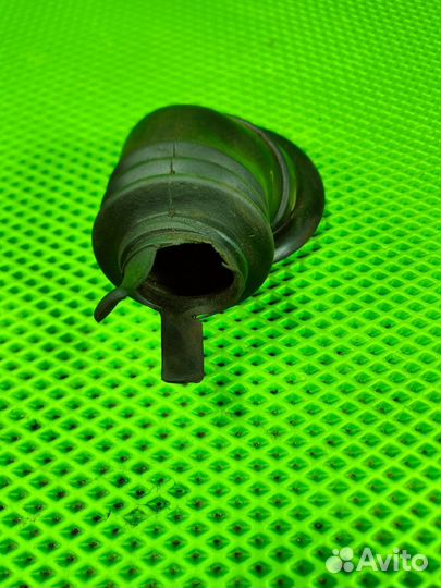 Пыльник рулевого карданчика Golf 3 Vento Passat b3