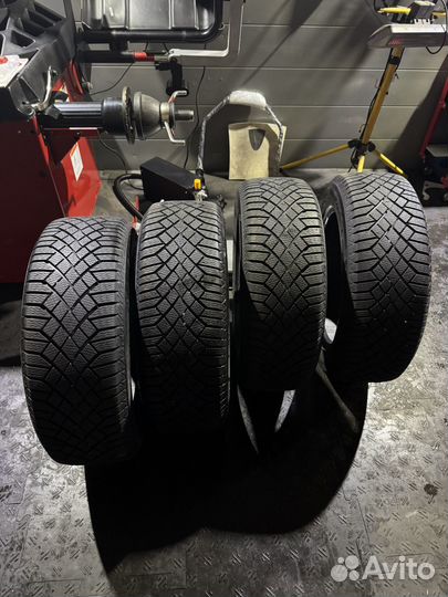 Continental ContiVikingContact 7 225/60 R18 104T