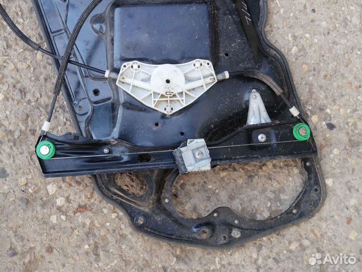 Стеклоподьемник передний левый vw Passat B7