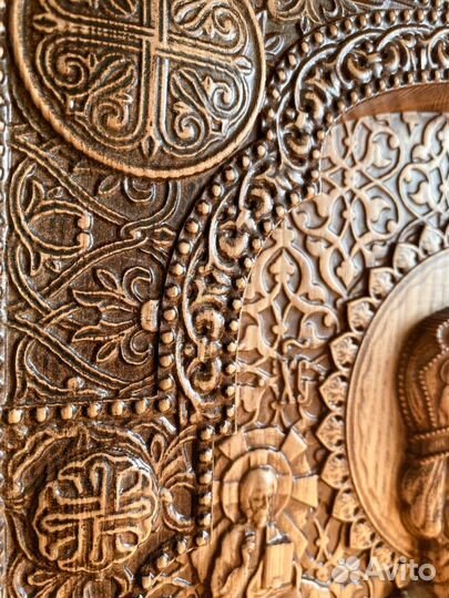 Икона Николая Чудотворца (из дерева)