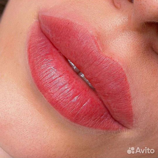 Татуаж губ (напыление)