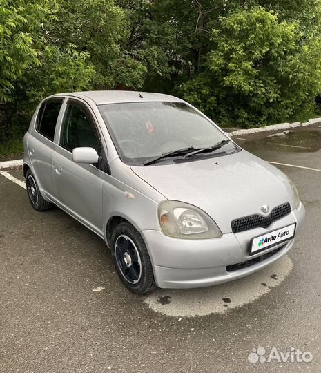 Toyota Vitz 1.0 AT, 1999, 300 000 км