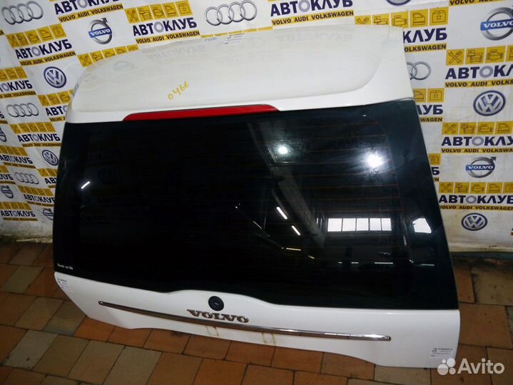 Дверь багажника Вольво XC90 ICE white solid