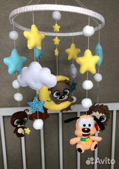 Мобиль для детской кроватки