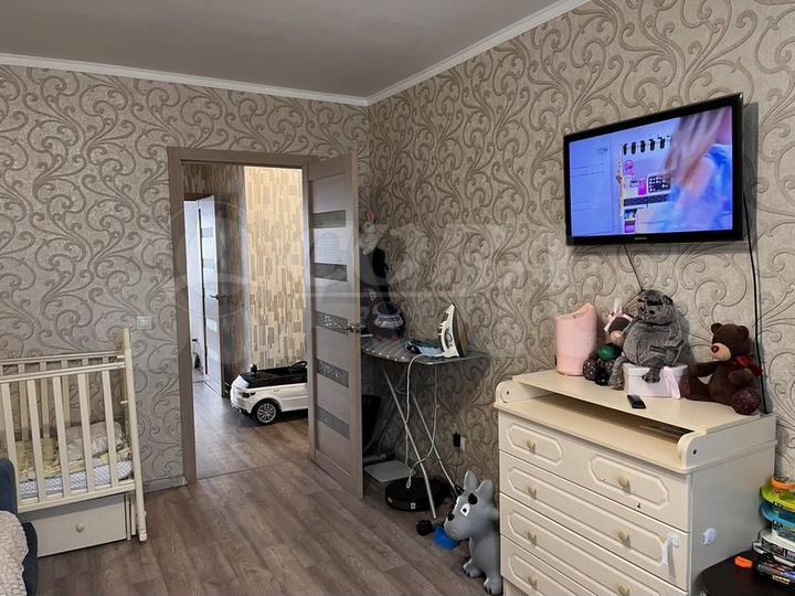 2-к. квартира, 54 м², 4/10 эт.