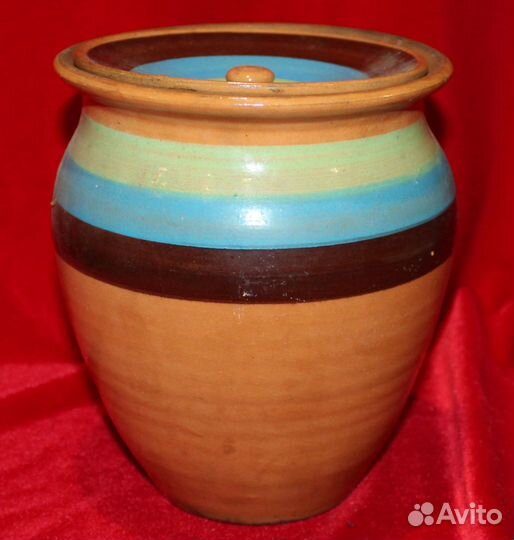 Глиняные горшки, корчага