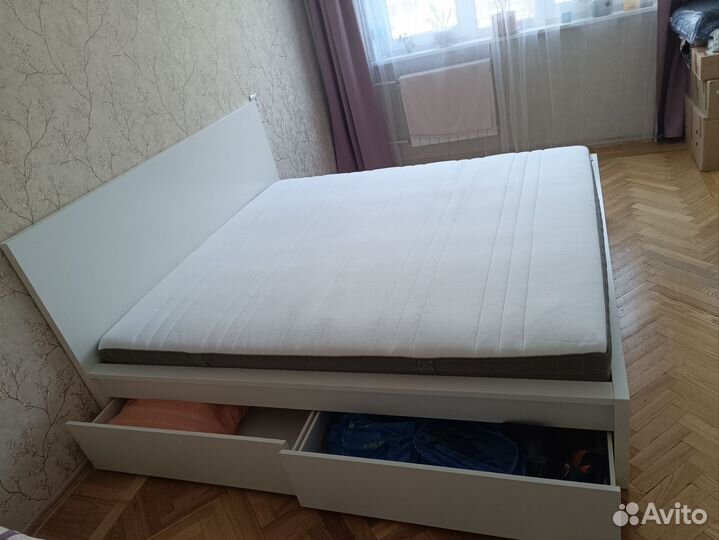Кровать IKEA Мальм 180