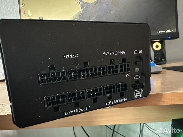 Блок питания Corsair RM750i Gold