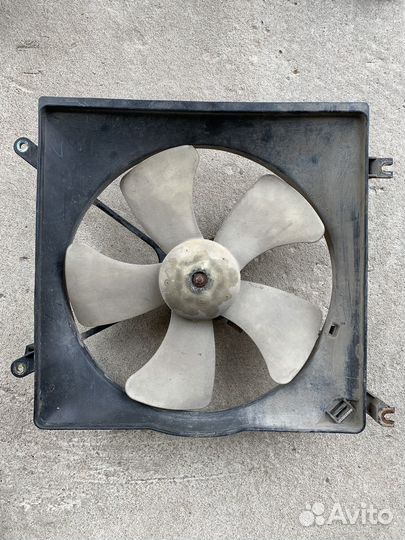 Вентилятор радиатора Mitsubishi Galant 7