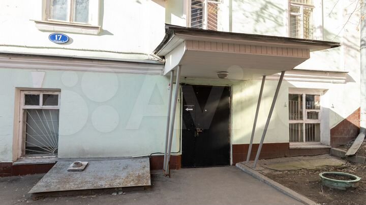 Здание, 1100 м²