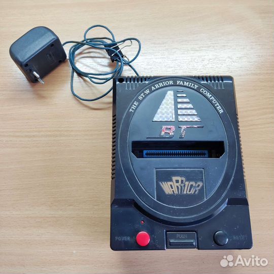 Игровая приставка 