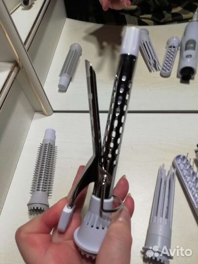 Фен-щетка для волос с насадками