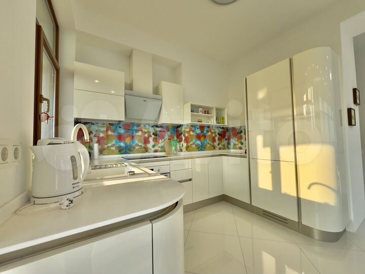 2-к. квартира, 80 м², 5/16 эт.