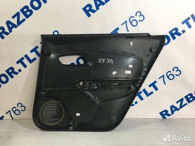 Обивка двери задняя левая volkswagen polo 5 1.6 мт