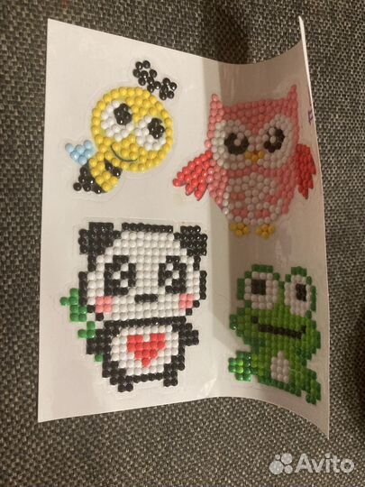 Декоративные наклейки