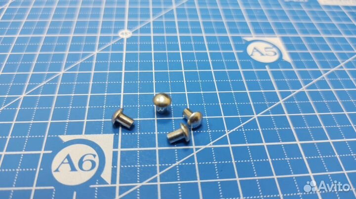 Изготовление шильдиков и VIN наклеек