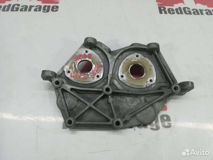 Крышка двигателя правая Cadillac Srx LH2 2004