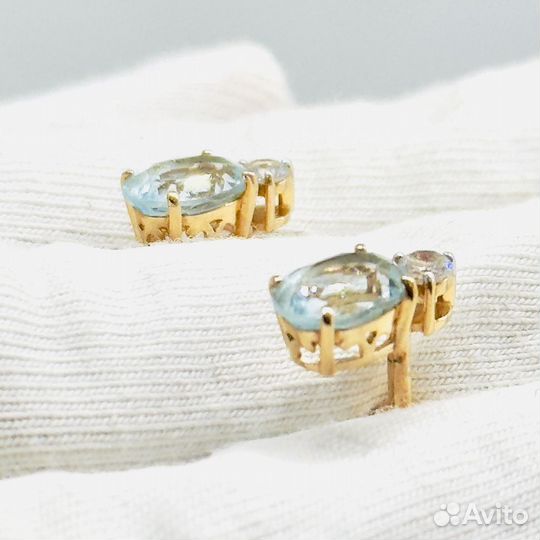 Золотые серьги с фианитом