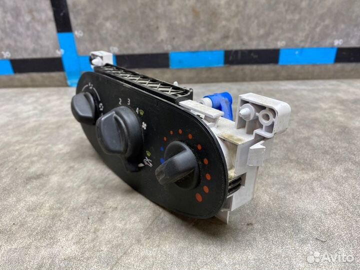 Блок управления отопителем Лада Ларгус 1 1.6 K7M