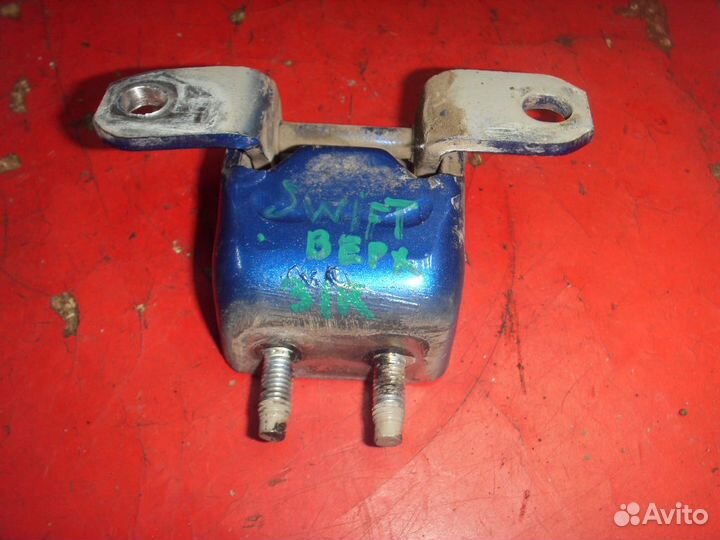 Петля двери задней правой 6941063J00 Suzuki Swift